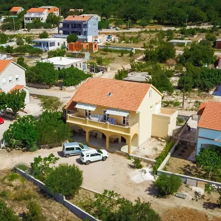 Appartamento Ante By Interhome